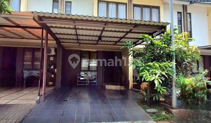 Graha Raya House in Padma Cluster Strategic and Comfortable Location
