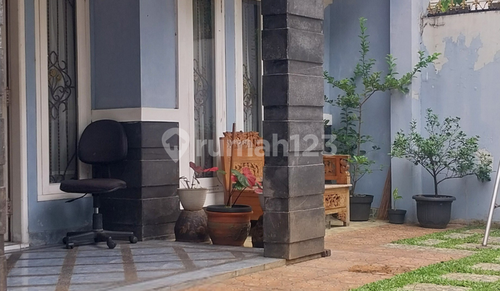 Luxurious House, in Nusa Loka, Strategic Location, in BSD Near the Toll Road 2