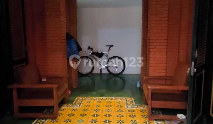 Rumah Mewah Lokasi Strategis Lingkungan Nyaman Rumah Mewah Lokasi Strategis Lingkungan Nyaman