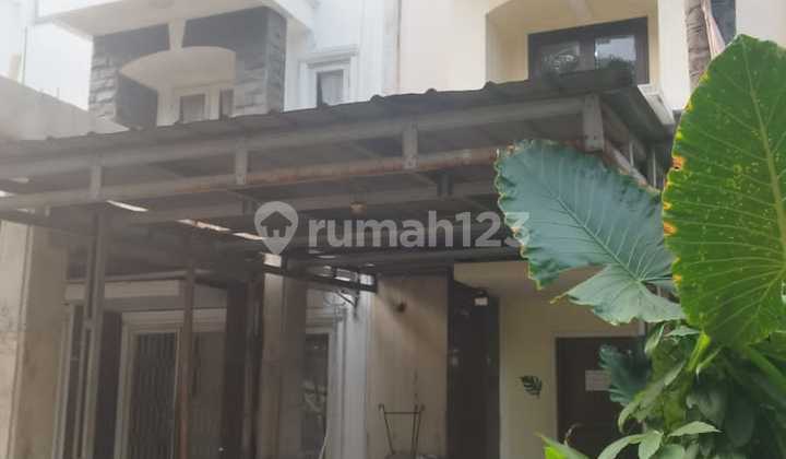 Rumah 2 Lantai, Posisi Pintu Utama Perumahan Bisa Untuk Tempat Tinggal Atau Usaha 2