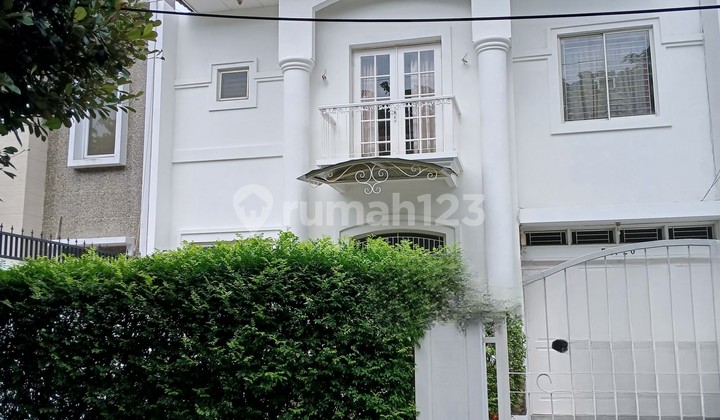 For Sale 2-Story Move-In Ready House, Beautiful Semanan Garden,********