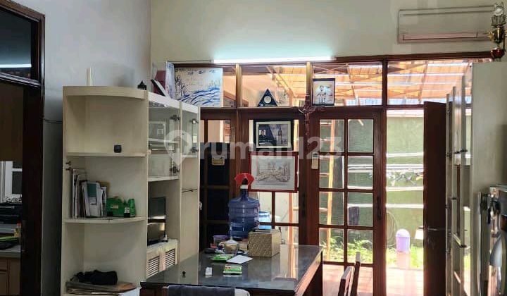 Disewakan Rumah 2 Lantai 2