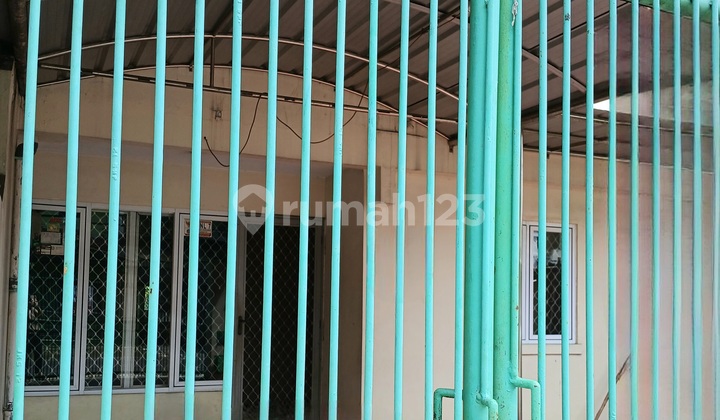 Dijual Rumah 2 Lantai Di Taman Semanan Indah