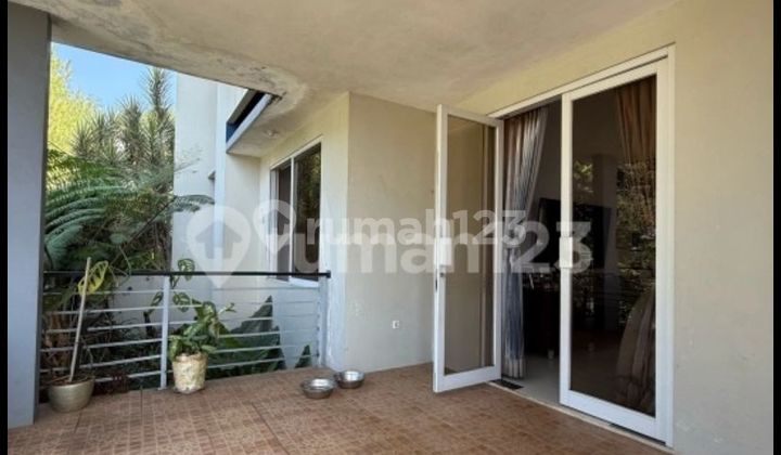 Rumah 3 Lantai Semi Furnished Lokasi Hoek Di Bukit Pakar Timur Dago Pakar Bandung - Rbw 2
