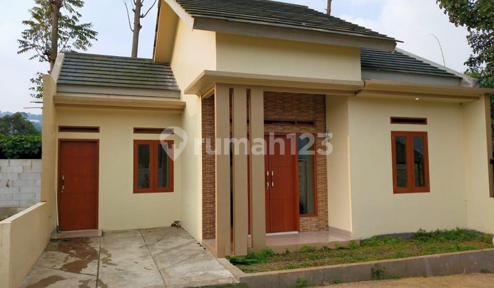 Rumah Siap Huni Dekat Setiabudi Claster Cihanjuang Bandung Jabar Rumah Siap Huni Dekat Setiabudi Claster Cihanjuang Bandung Jabar