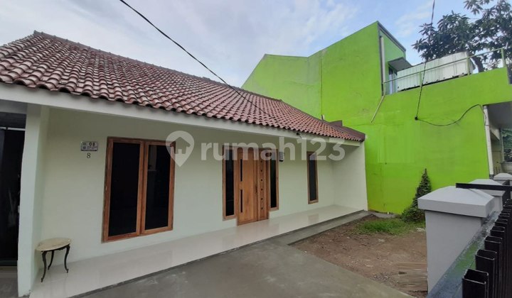For Quick Sale 1-Story House Near UMPAM Pamulang Campus Tangerang Selatan