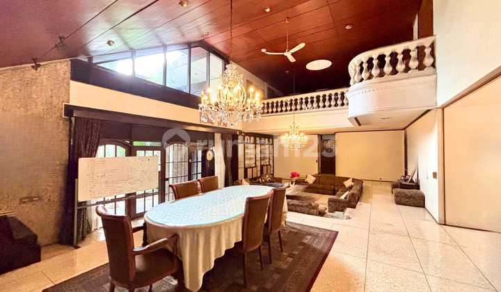 Rumah Siap Huni View Taman, Dalam Komplek Akses 2 Mobil