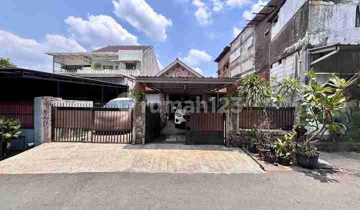 ACCESS FOR 2 CARS! ONLY 10 MILLION PER METER IN TEBET