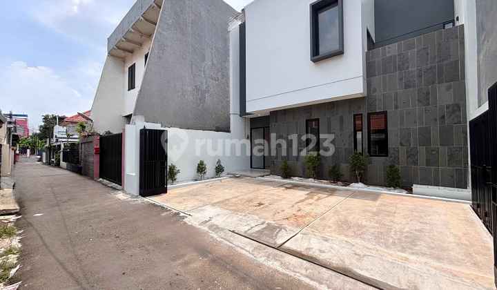 Siap Huni, Rumah Minimalis Modern Tebet 2
