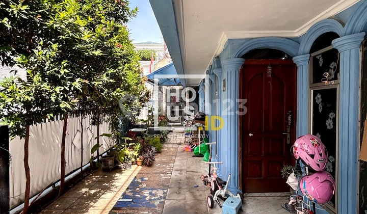 Cheapest!! House for Sale + Boarding - Boarding House in West Tebet, 1 Car Access, Strategic Location, Negotiable! 2