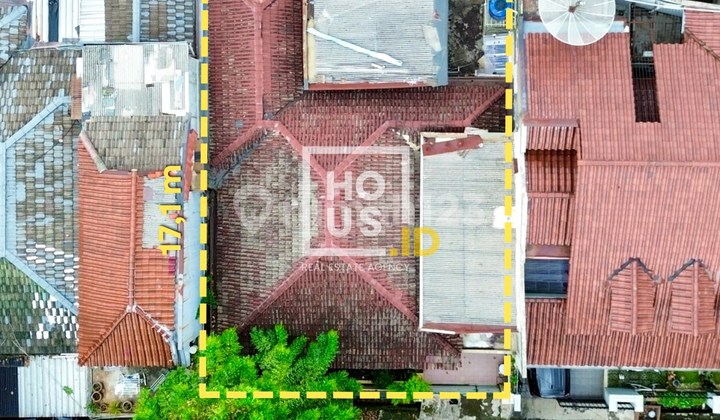 Cheapest !! Old House Land Count in Tebet East Wide Road Access Strategic Location, Negotiable Price !! 2