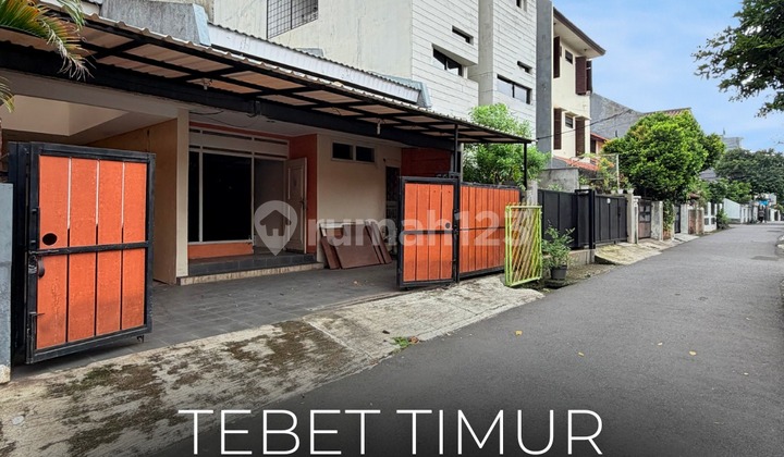 Termurah !! di Jual Rumah Siap Huni di Tebet Timur,Akses Jalan 2 Mobil, Nego !