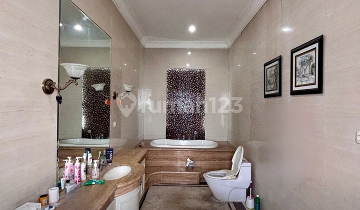 Termurah!! di Jual Rumah Mewah di Tebet Timur, Akses Lebar Lokasi Strategis, Nego! 2