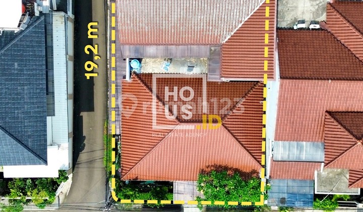 Cheapest!! For Sale Prime Area West Tebet, House in the Best Location Tebet with Super Wide Road Access, Strategic Location, Negotiable! 2