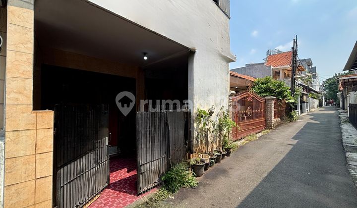 DI JUAL RUMAH DI TEBET BARAT HANYA SELANGKAH KE TAMAN ECOPARK, HARGA NEGO!