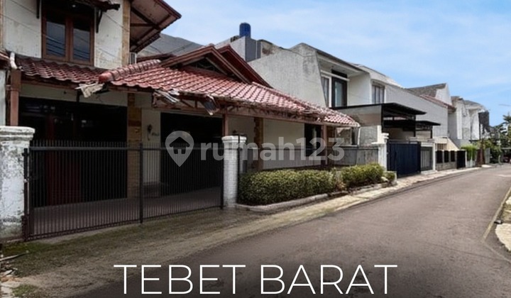 TERMURAH !! DI JUAL RUMAH LAYAK HUNI DI TEBET BARAT, KASES JLN 2 MOBIL, LOKASI STRATEGIS, HARGA NEGO !