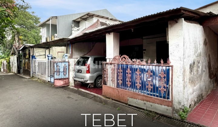 Termurah !! di Jual Rumah Lama Layak Huni di Kebon Baru, Akses Jalan 1 Mobil, Lokasi Strategis, Nego!