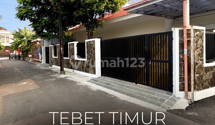 TERMURAH !! DI JUAL RUMAH SIAP HUNI DI TEBET TIMUR, AKSES JLN 2 MOBIL, LOKASI STRATEGIS, HARGA NEGO !