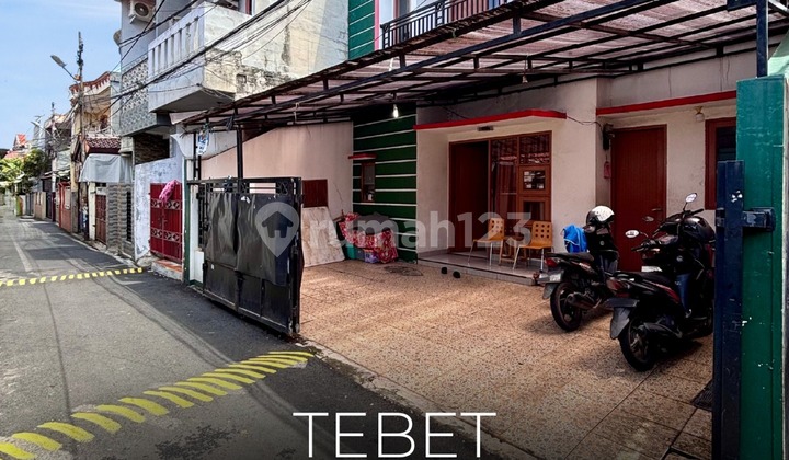 Termurah !! di Jual Rumah Siap Huni Tebet - Kebon Baru, Akses Jalan 1 Mobil, Lokasi Strategis, Nego! Termurah !! di Jual Rumah Siap Huni Tebet - Kebon Baru, Akses Jalan 1 Mobil, Lokasi Strategis, Nego!