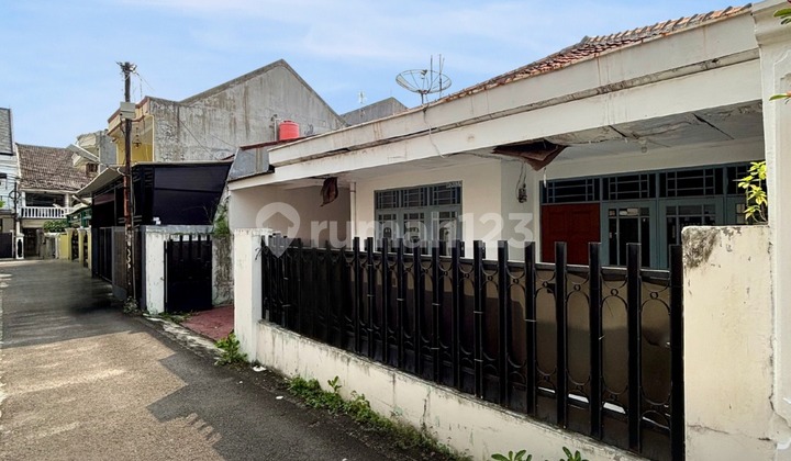 Termurah !! di Jual Rumah Hitung Tanah Cuma 17 Juta - An / M2 di Tebett, Lokasi Strategis, Akses 1 Mobil, Nego! 2