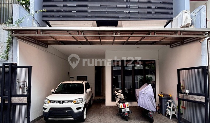 TERMURAH !!DI JUAL RUMAH SIAP HUNI DI TEBET BARAT, CUMA 3 M AN LOKASI STRATEGIS, NEGO ! 2