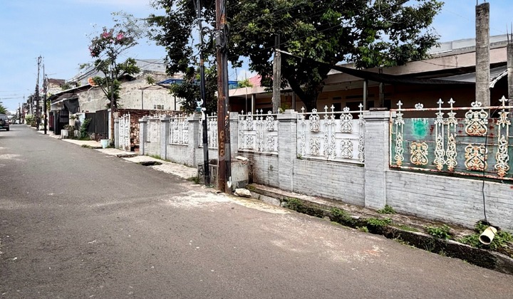 CHEAPEST!! | HOUSE FOR SALE, LAND AREA CALCULATED, ACCESS FOR 2 CARS | SUPER STRATEGIC LOCATION NEAR KOTA KASABLANKA MALL | NEGOTIABLE!