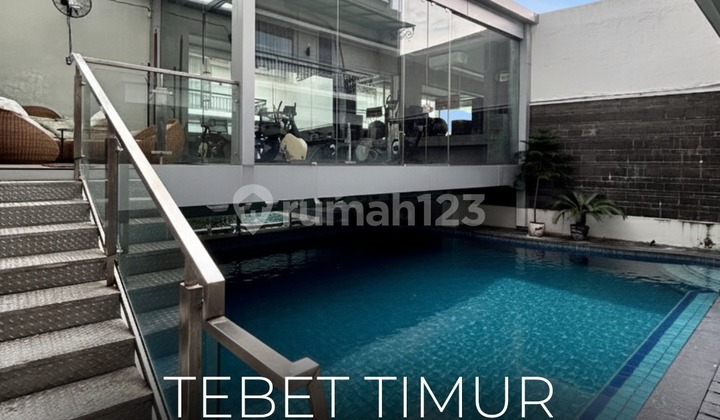 Termurah !! di Jual Rumah Mewah di Tebet Timur, Akses Jalan Lebar, Lokasi Strategis, Nego !