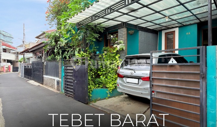 Cheapest!! For Sale Ready-to-Live-in House in West Tebet, Easy Access for 1 Car, Strategic Location, Negotiable!