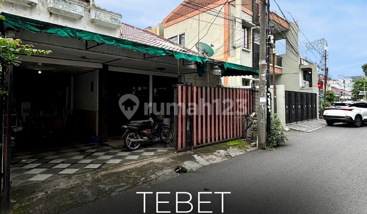 CHEAPEST !! FOR SALE READY-TO-OCCUPY HOUSE AND BOARDING HOUSE, STRATEGIC LOCATION, 2-CAR ROAD ACCESS, NEGOTIABLE!