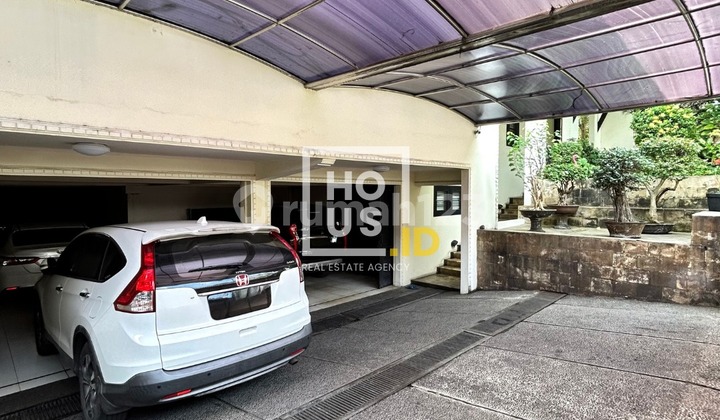 Termurah !! Dijual Rumah Siap Huni di Komplek Premium Tebet, One Gate System, Akses Jalan Super , Posisi Hoek, Lokasi Strategis, Nego !