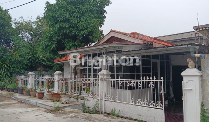 Rumah Bangunan Tua Hitung Tanah Kebayoran Lama