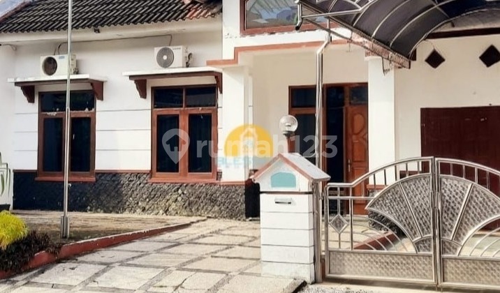 Rumah Cluster Eksklusif Siap Huni di Graha Estetika Tembalang 1