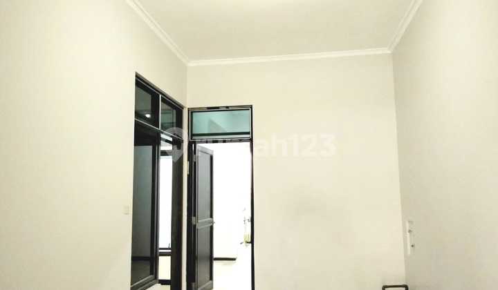 Rumah Cluster Eksklusif Siap Huni di Graha Estetika 2