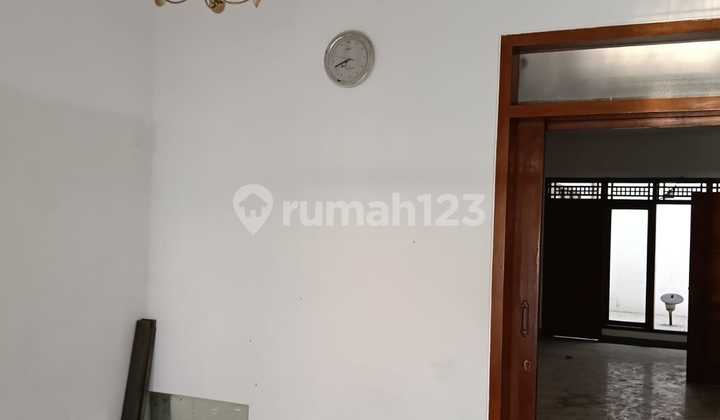 Rumah Luas Stratgis Cocok Untuk Investasi di Jalan Seroja 2