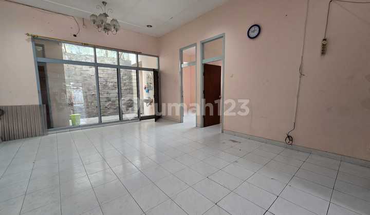 Strategic Ready-to-Use House in Kalimas Tanah Mas