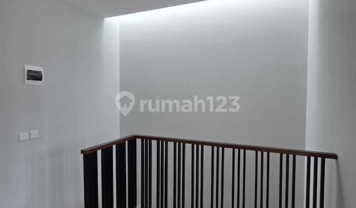 Rumah Eksklusif Siap Huni Strategis di Redterracotta Citragrand 2