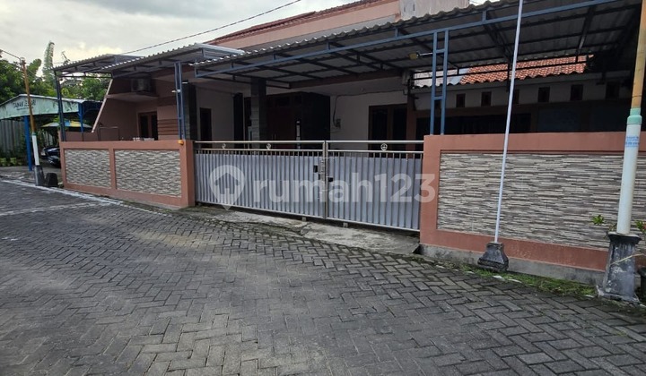 Rumah Bagus Siap Huni Strategis di Jalan Rorojonggrang  1