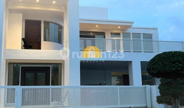 Rumah Mewah Siap Huni di Jalan Stonen Papandayan 1