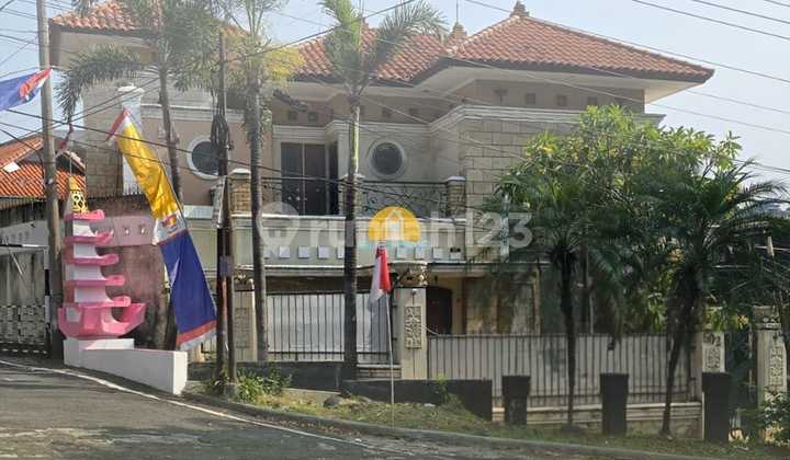 Rumah Hook Luas Siap Huni di Jalan Abdulrahman Saleh 2