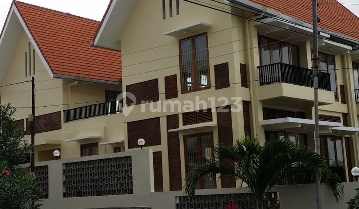 Strategic Prospect Ready-to-Live Good House in Bukit Sari 1