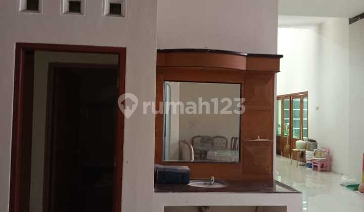 Rumah Investasi Strategis Siap Huni di Jalan Sendangsari  2