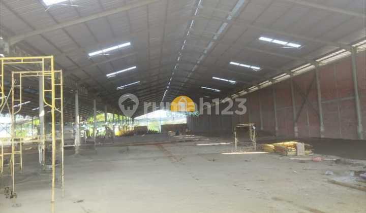 Strategic Warehouse Ready for Business in Randugarut 2