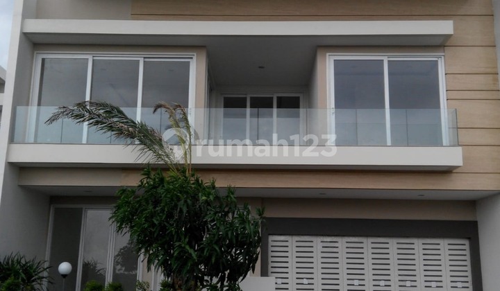Rumah Cluster Mewah Siap Huni di Golf Resience Candigolf 1