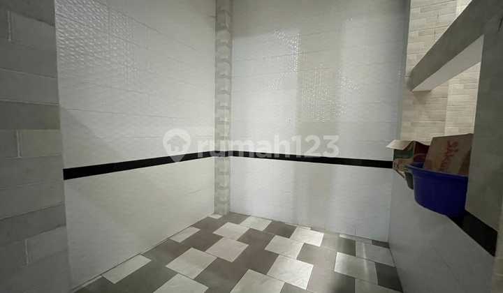 Rumah Premium Siap Pakai Strategis di Jalan Amarta  2