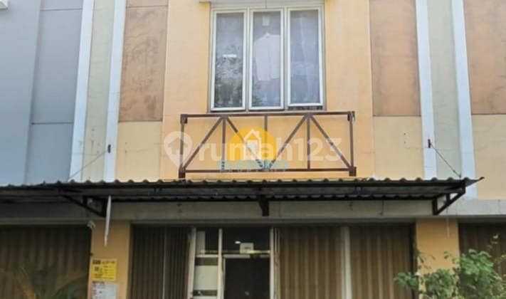 Strategic Shophouse Area Suitable for Business in Graha Padma 1