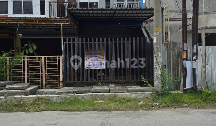 Ruko Siap Pakai Usaha Premium di Jalan Tuntrum Raya  1