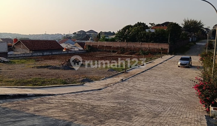 Beautiful View Plot of Land Ready for Construction in Papandayan 1