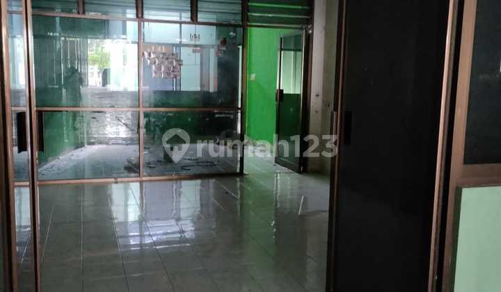 Ruang Usaha Luas Siap Pakai di Kawasan Strategis Jalan Gajah Raya 2