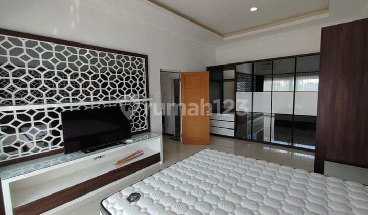 Rumah Furnished Strategis Siap Pakai Bagus di Jalan Sinabung 2