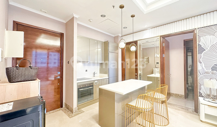 For Rent District 8 Senopati 2 Bedrooms Middle Floor 2